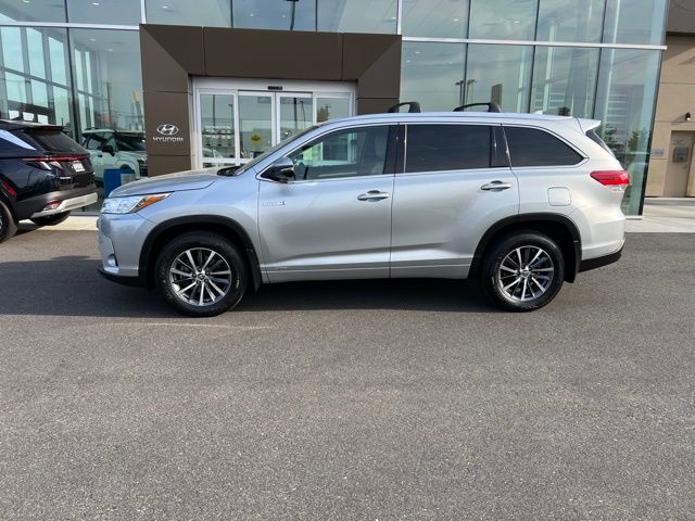 2017 Toyota Highlander Hybrid XLE photo 4