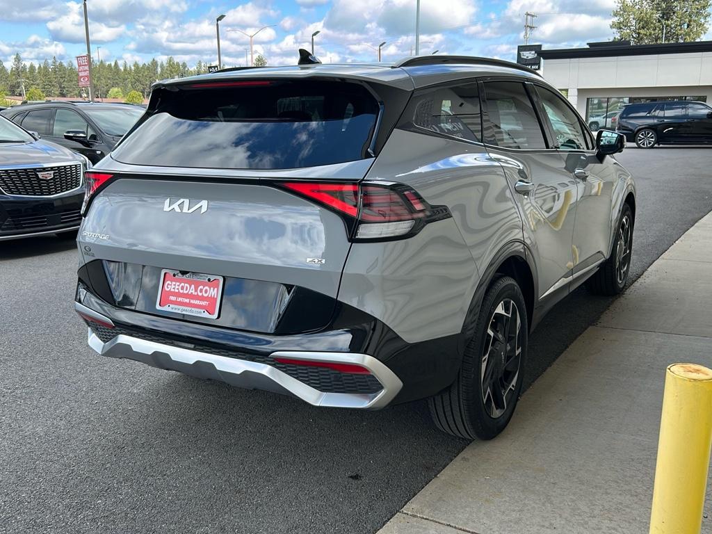2024 Kia Sportage photo 3
