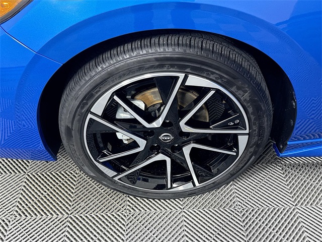 2024 Nissan Sentra SR photo 4