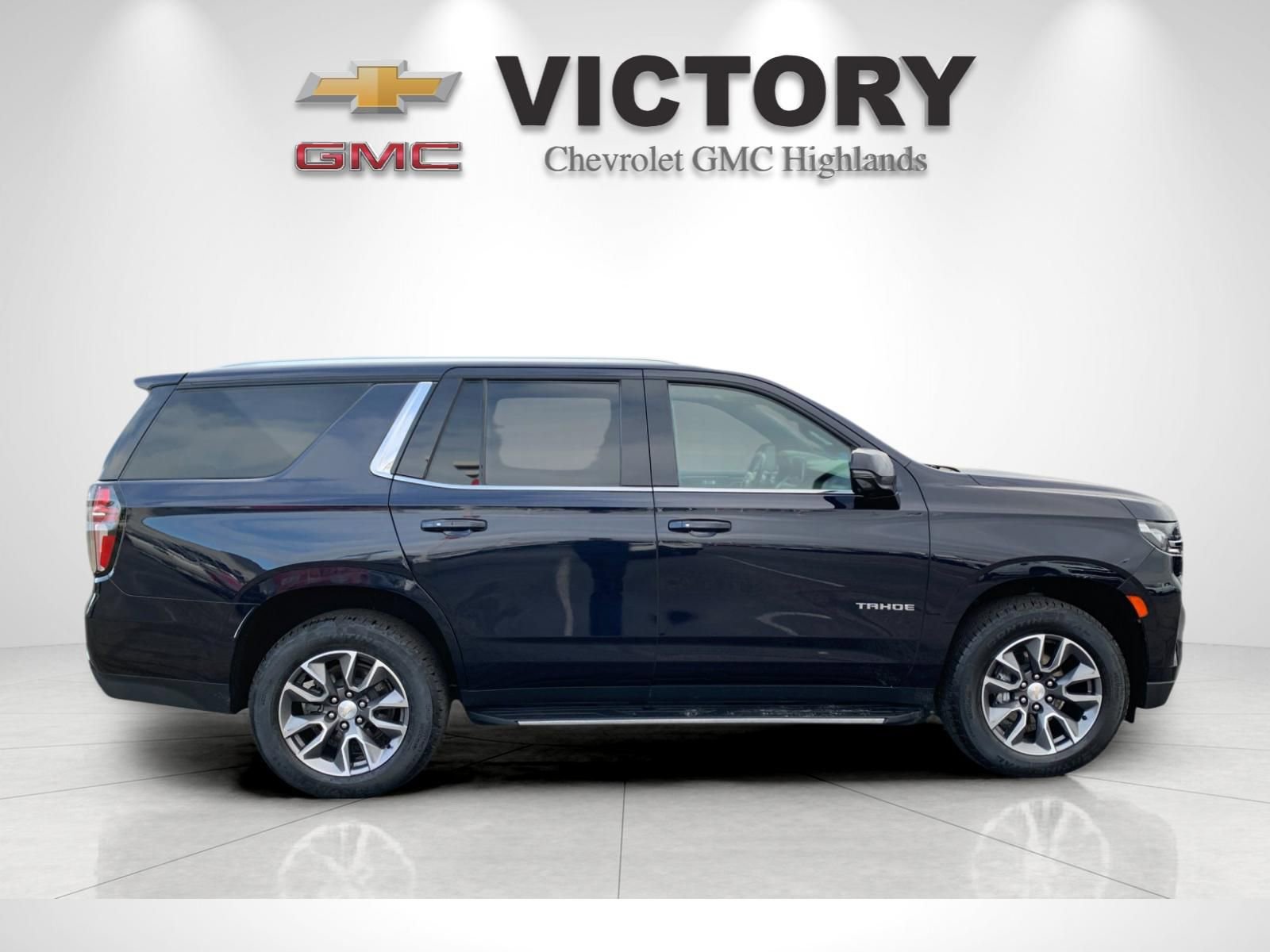 2023 Chevrolet Tahoe LT photo 2