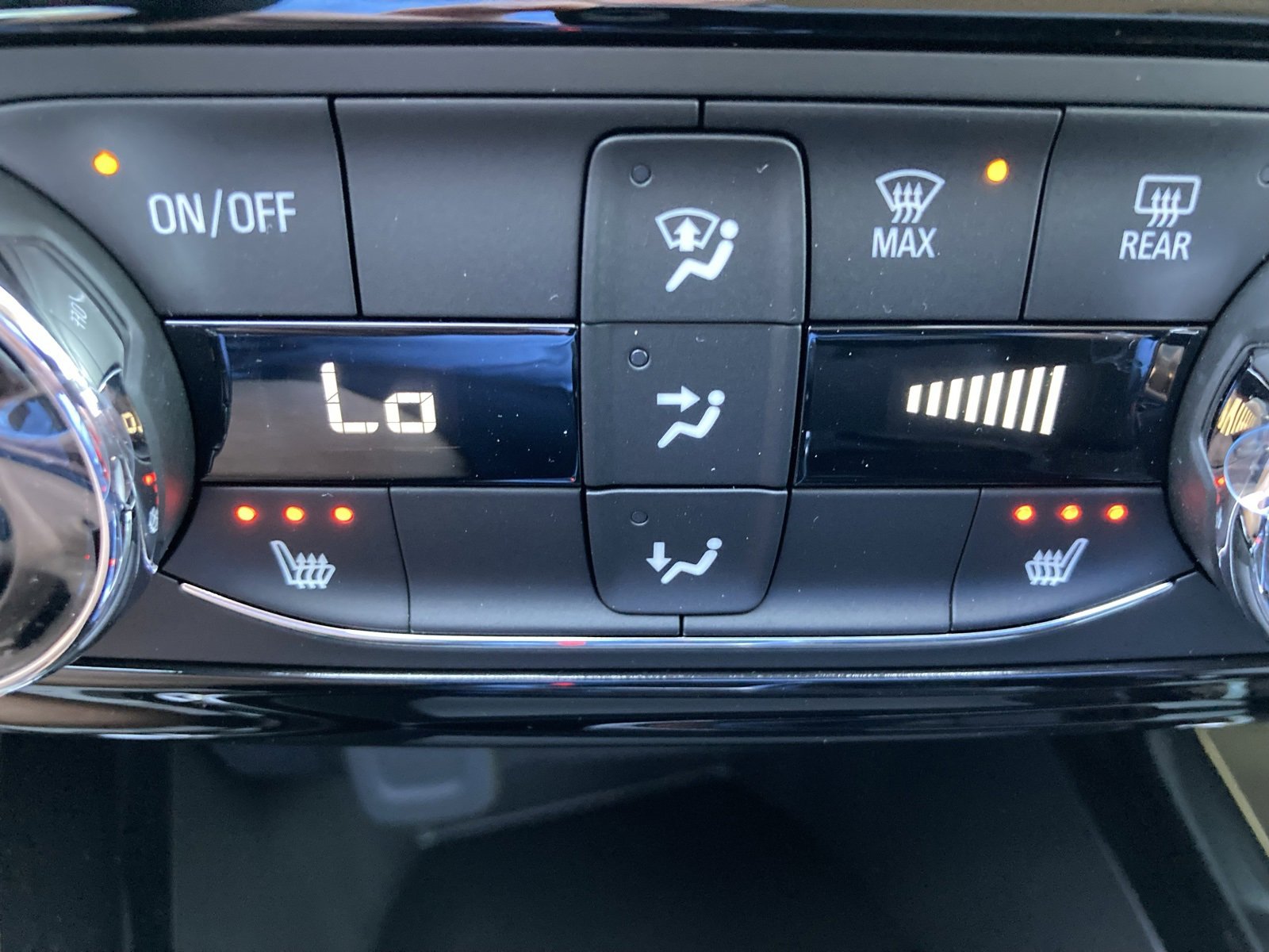 2026 Chevrolet Trax LT photo 22