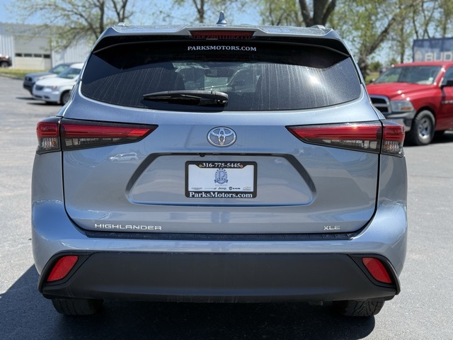 2022 Toyota Highlander XLE photo 6