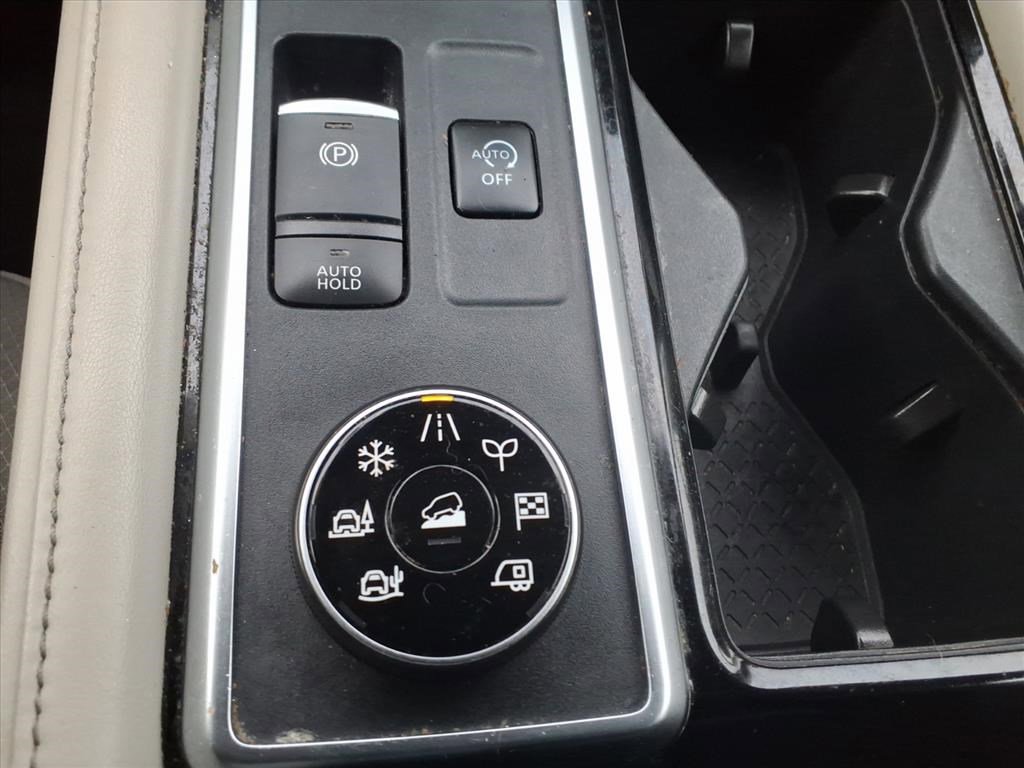 2023 Nissan Pathfinder SL photo 19