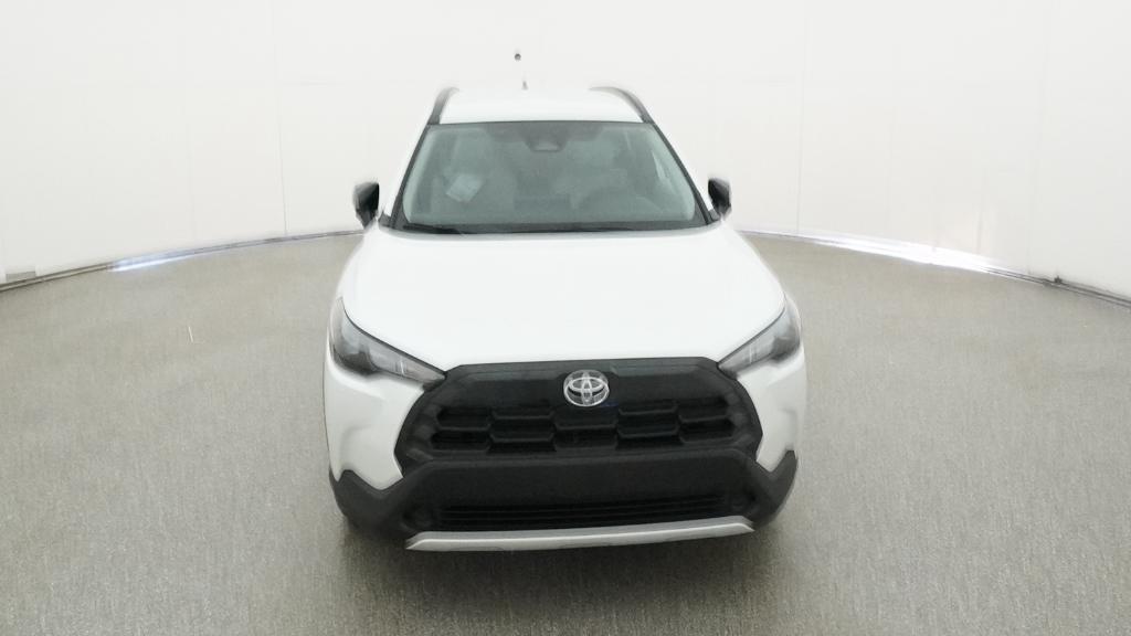 2026 Toyota Corolla Cross LE photo 2