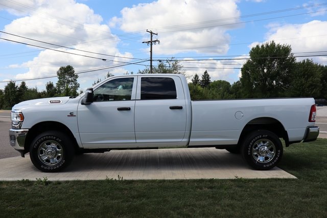 2023 Ram 2500 Tradesman photo 28