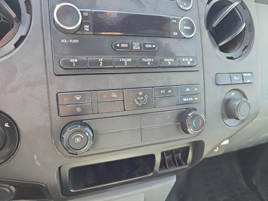 2015 Ford F-250 XL photo 11