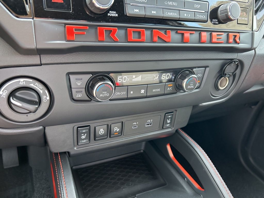 2025 Nissan Frontier PRO-4X photo 29
