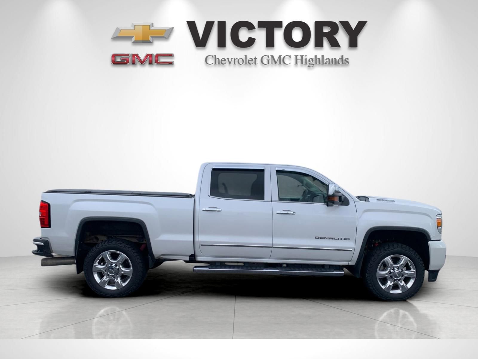 2019 Gmc Sierra 2500 HD Denali photo 2