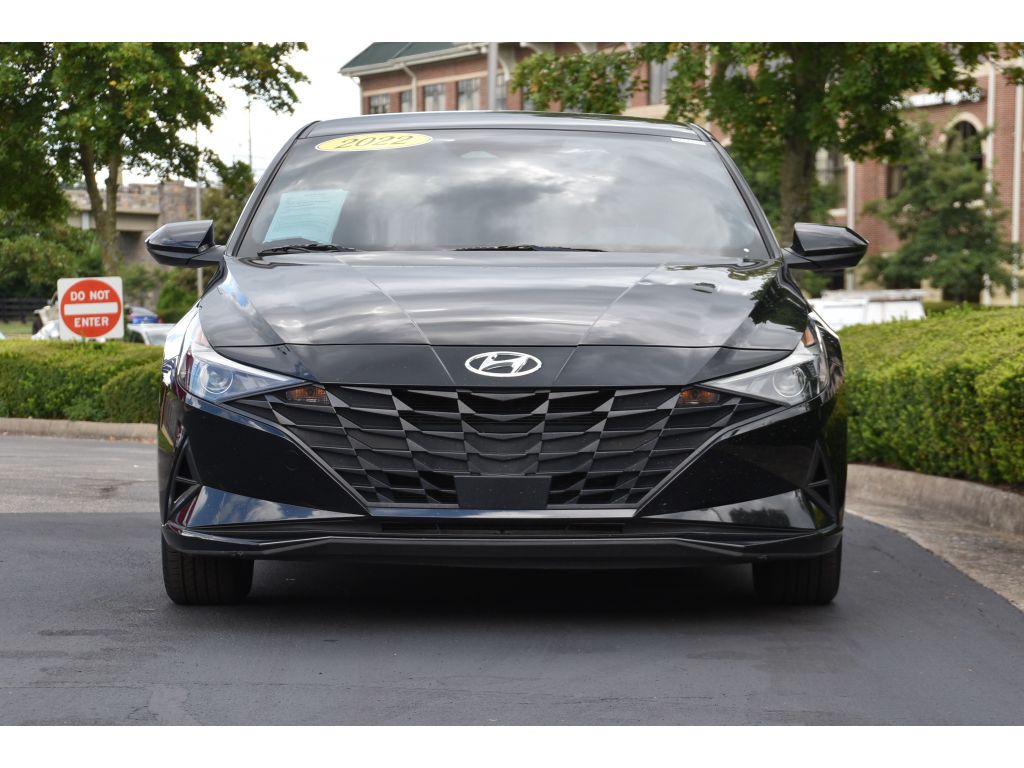 2022 Hyundai Elantra SEL Convenience photo 8