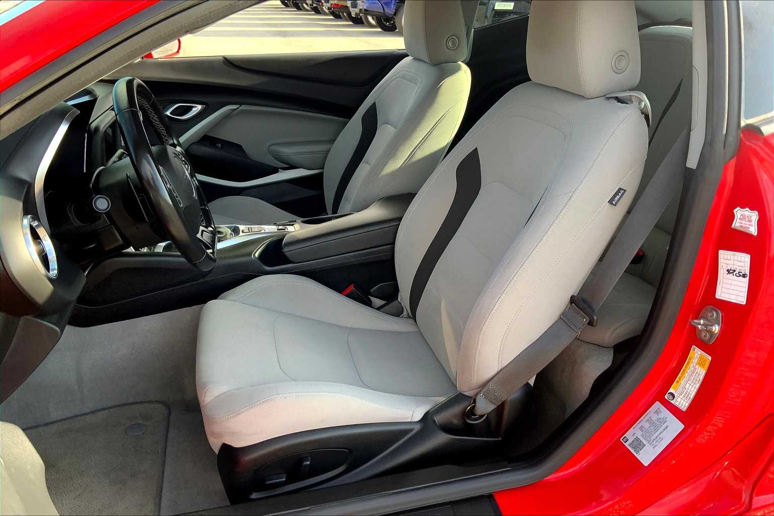 2023 Chevrolet Camaro 1LT photo 7