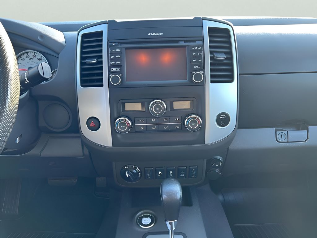 2020 Nissan Frontier PRO-4X Crew Cab photo 14