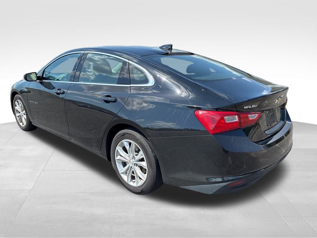 2023 Chevrolet Malibu 1LT photo 3