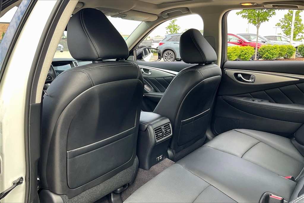 2024 Infiniti Q50 LUXE photo 27