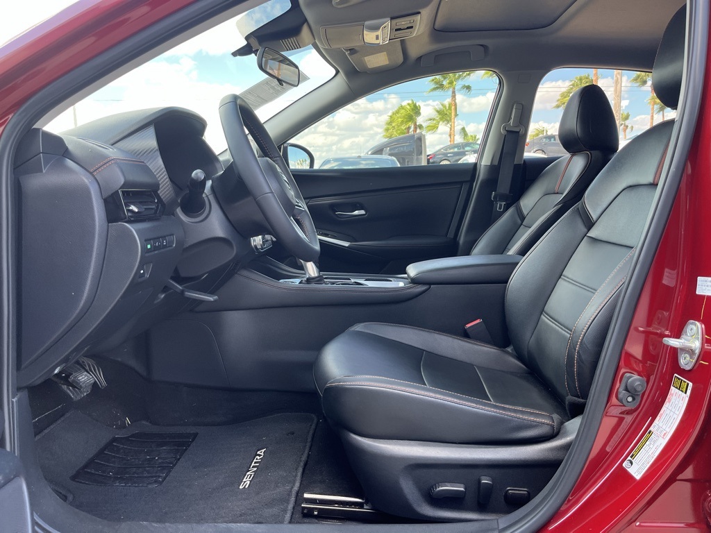 2023 Nissan Sentra SR photo 16