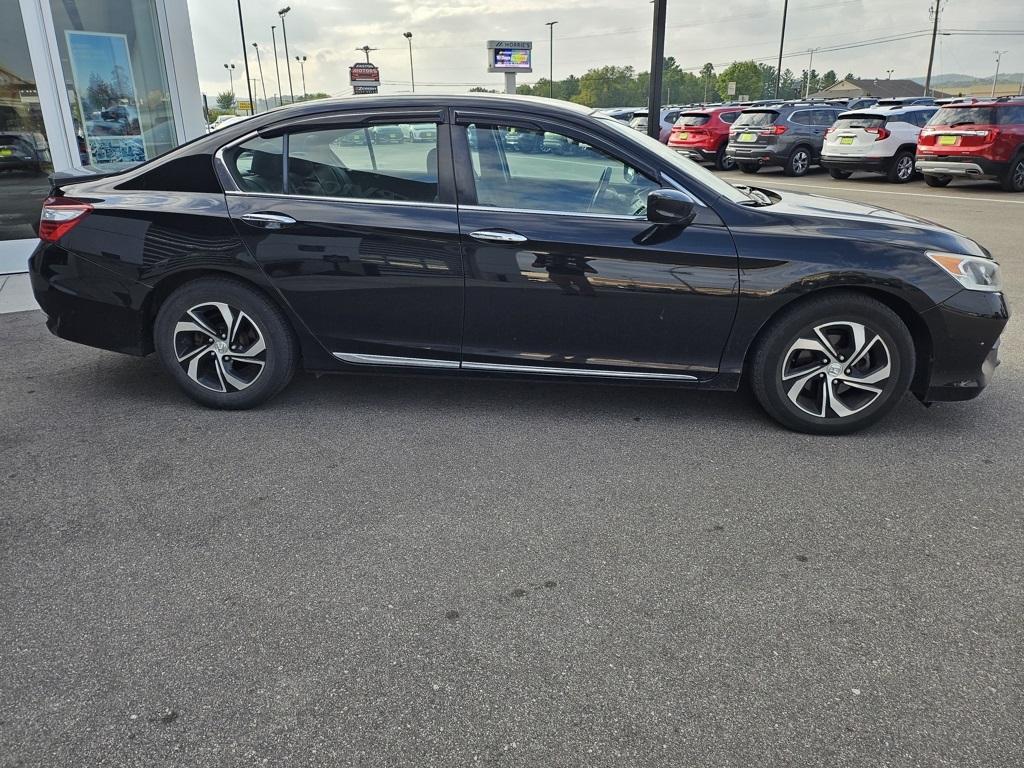 2016 Honda Accord LX photo 4