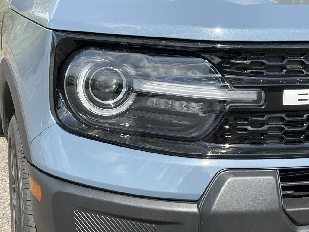 2025 Ford Bronco Sport Outer Banks photo 2