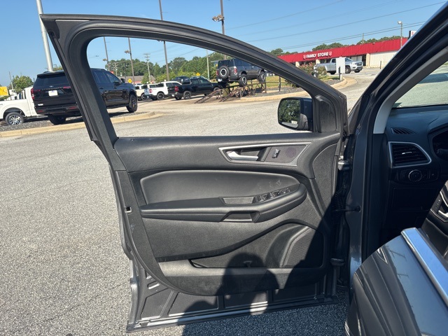 2024 Ford Edge SEL photo 9