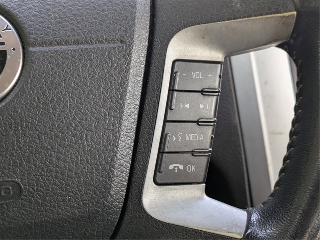 2010 Mercury Milan Premier photo 23