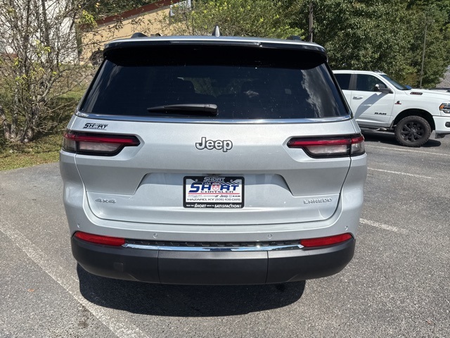 2025 Jeep Grand Cherokee Laredo X photo 4