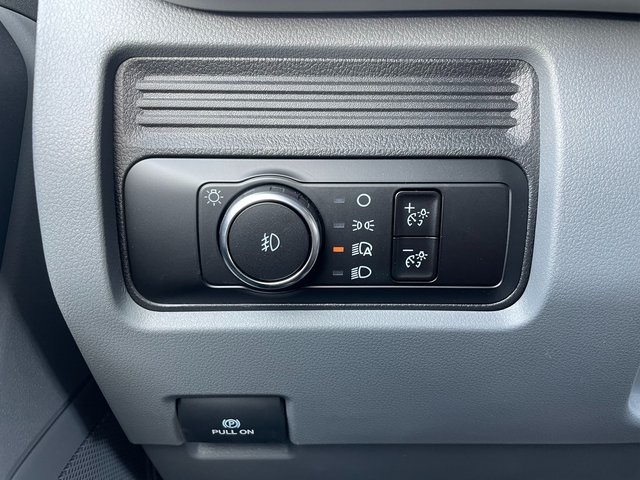 2025 Ford F-450 photo 22