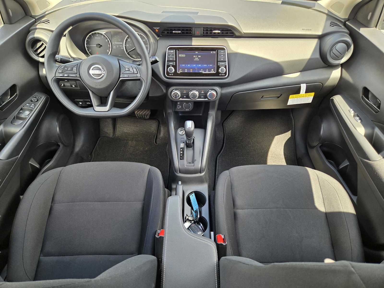 2025 Nissan Kicks Play S photo 14