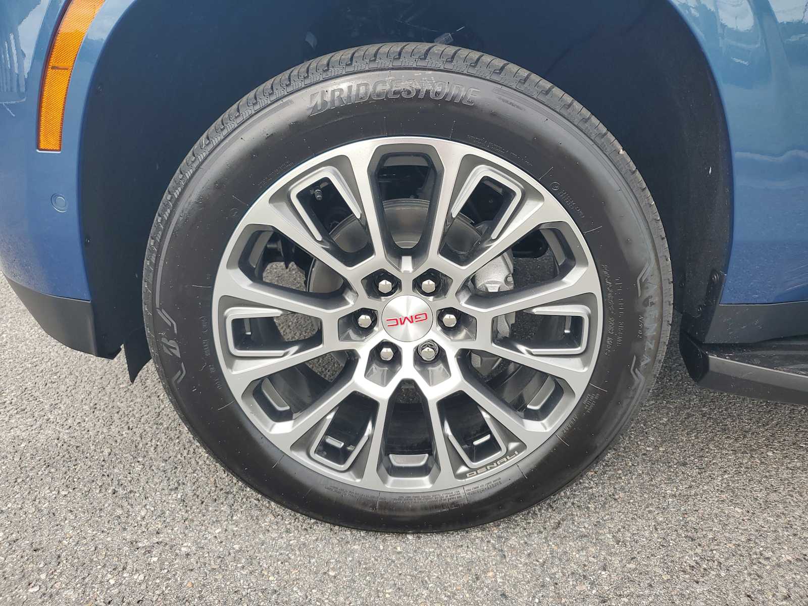 2025 Gmc Yukon XL Denali photo 10
