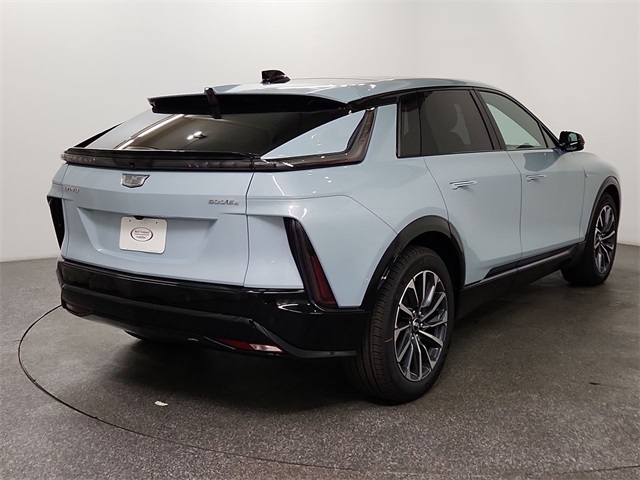 2025 Cadillac Lyriq Sport photo 4