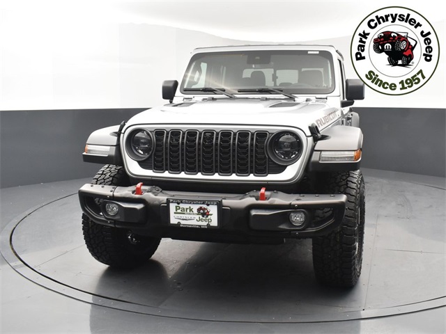 Used 2024 Jeep Gladiator Rubicon with VIN 1C6JJTBG5RL104807 for sale in Burnsville, Minnesota