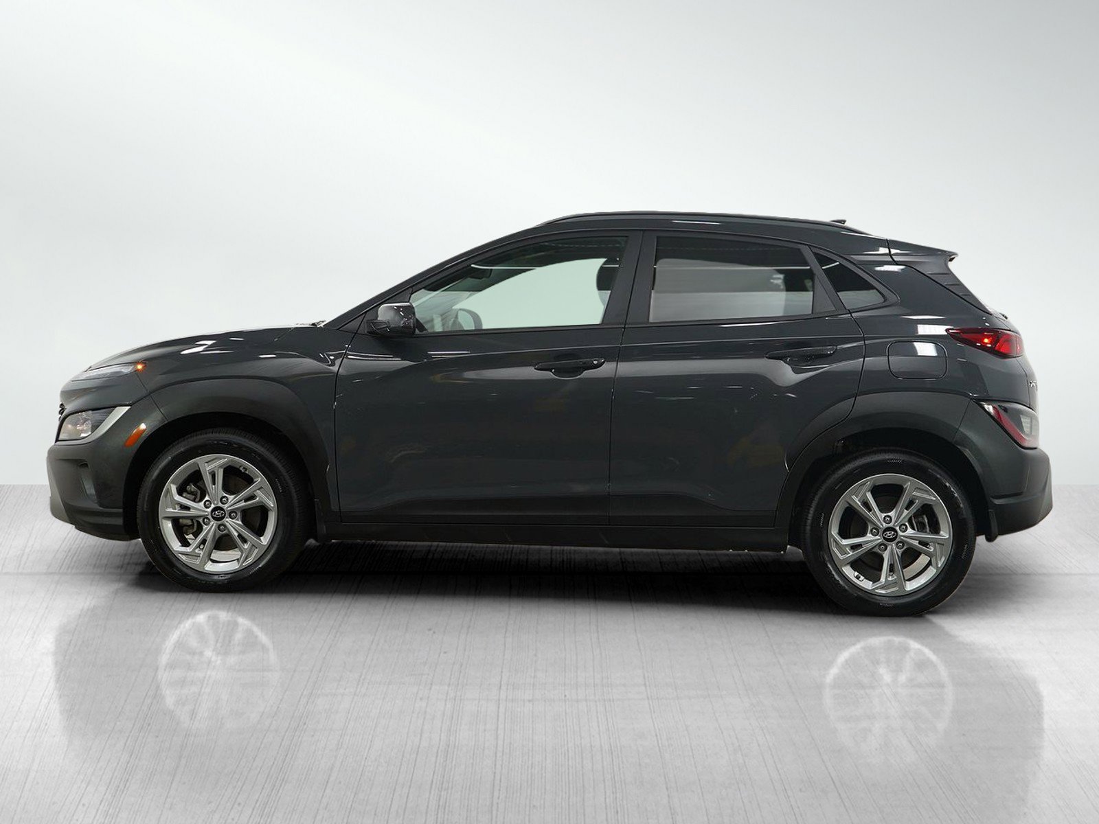 Used 2023 Hyundai Kona SEL with VIN KM8K6CAB2PU986039 for sale in Minneapolis, Minnesota