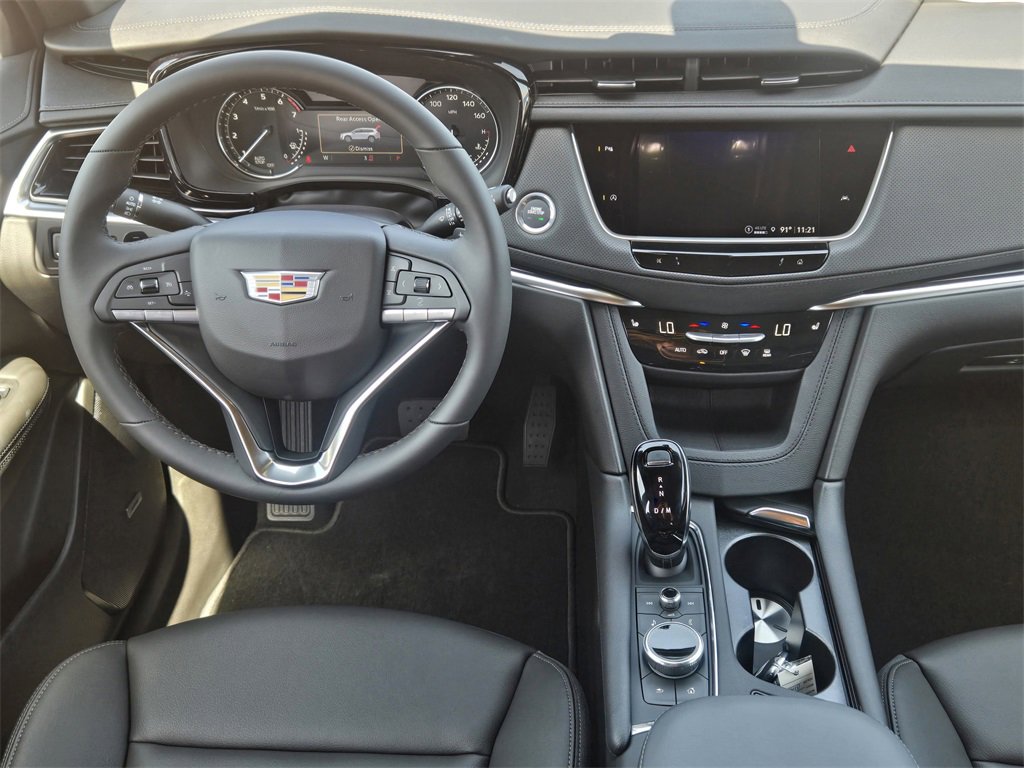 2025 Cadillac XT6 Luxury photo 23