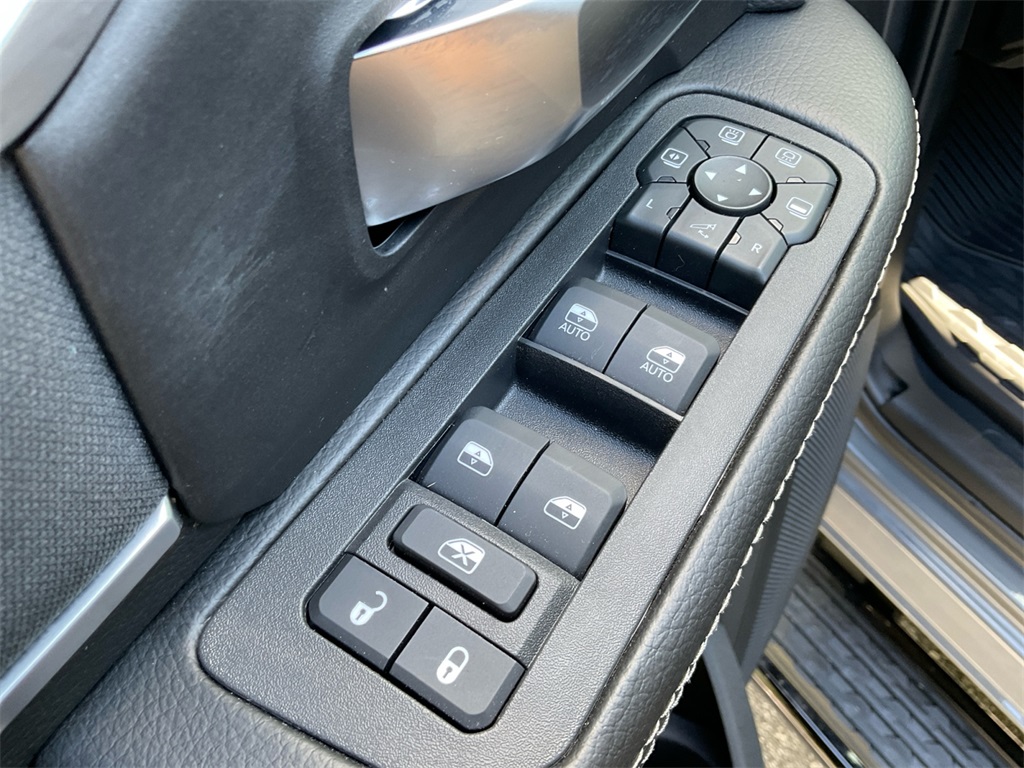 2026 Ram 2500 Big Horn photo 28