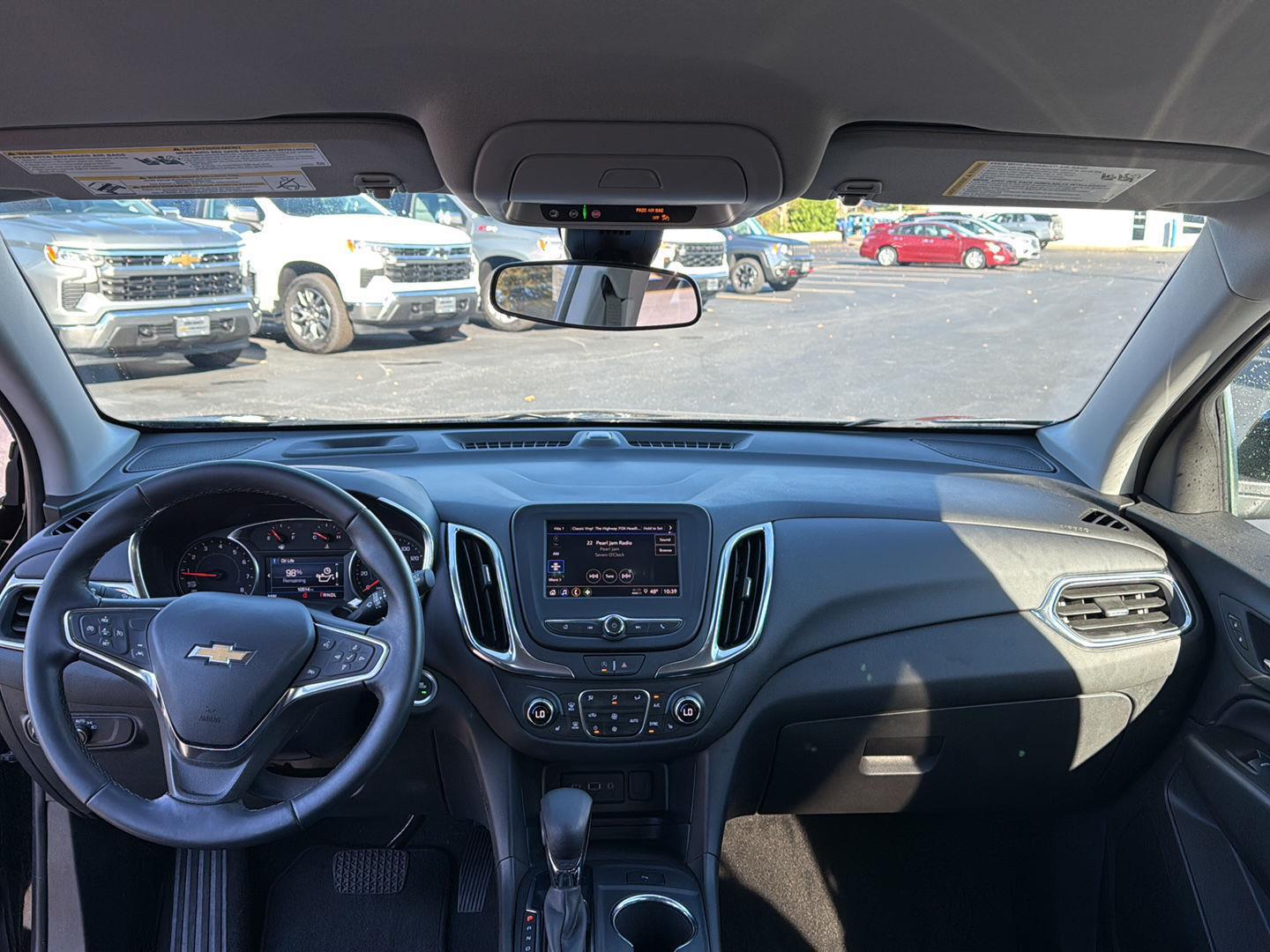 2023 Chevrolet Equinox LT photo 4