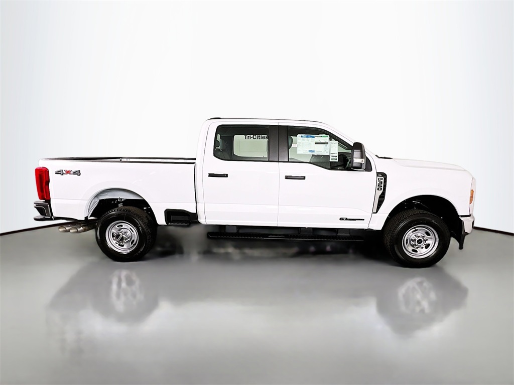 2026 Ford F-350 photo 18