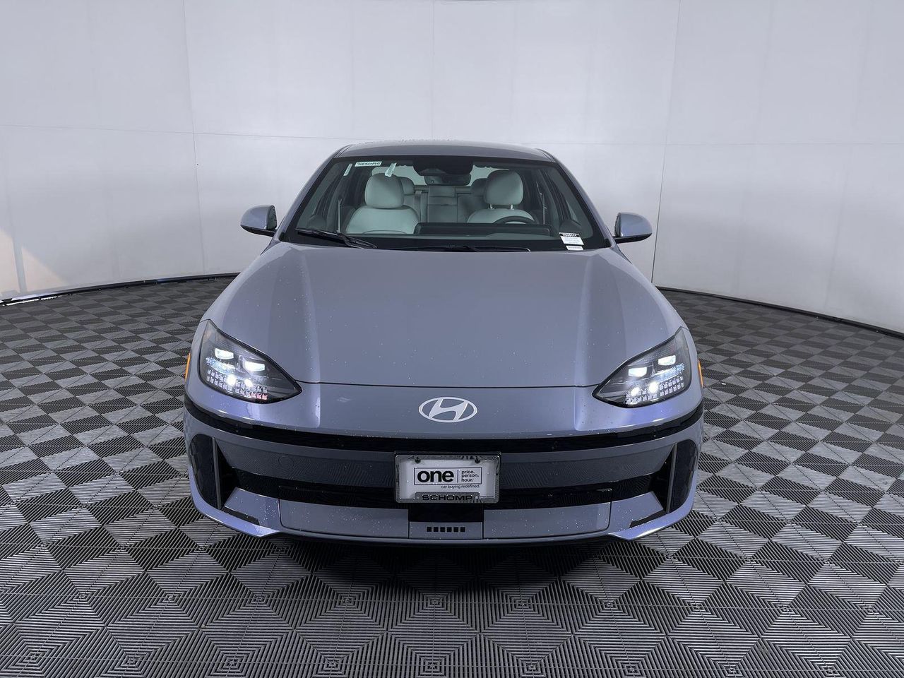 2025 Hyundai Ioniq 6 SEL photo 2