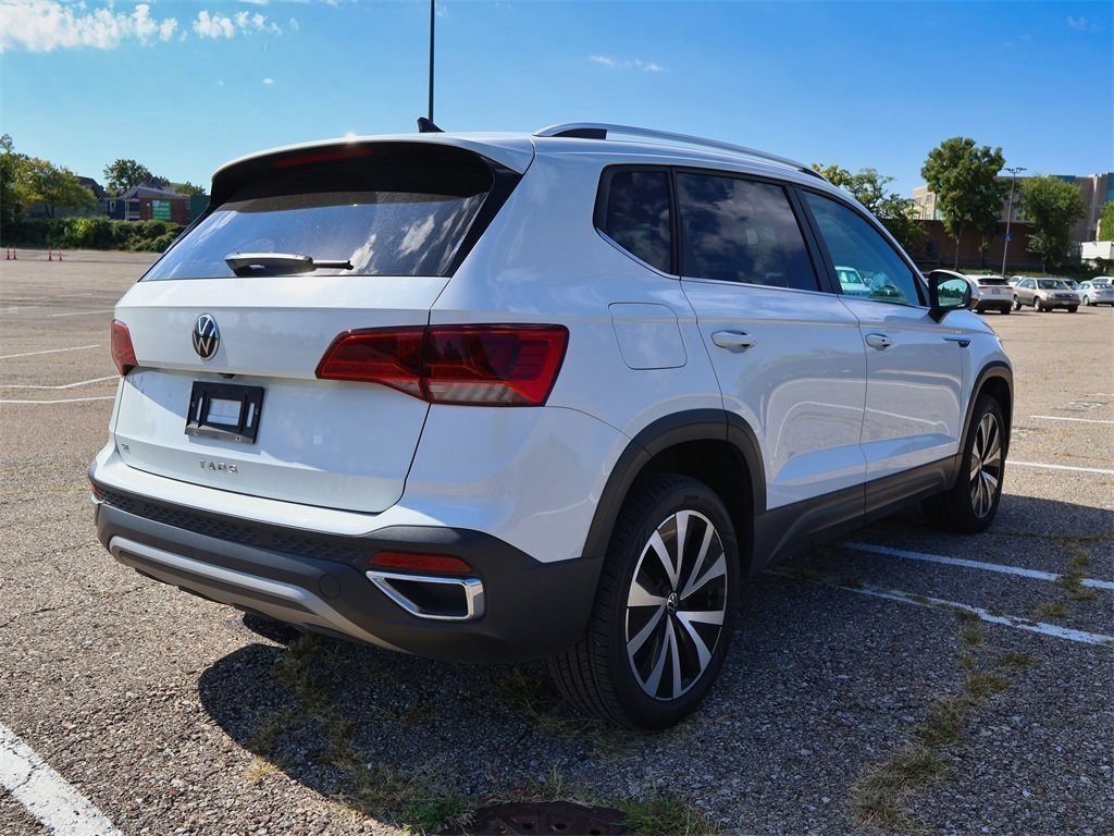 2022 Volkswagen Taos SE photo 4