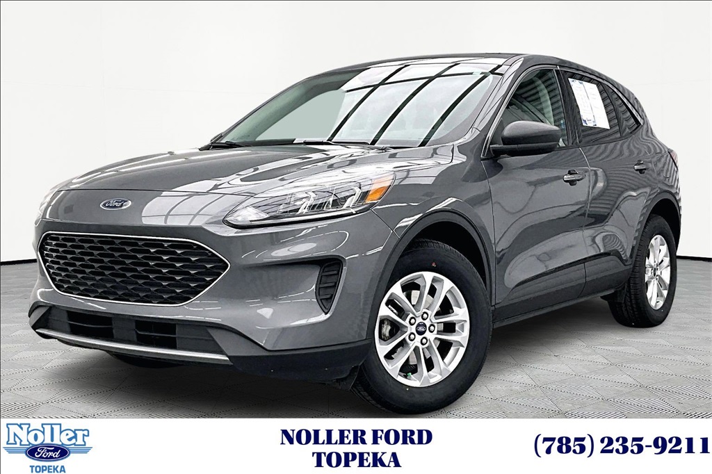 2022 Ford Escape SE's photo