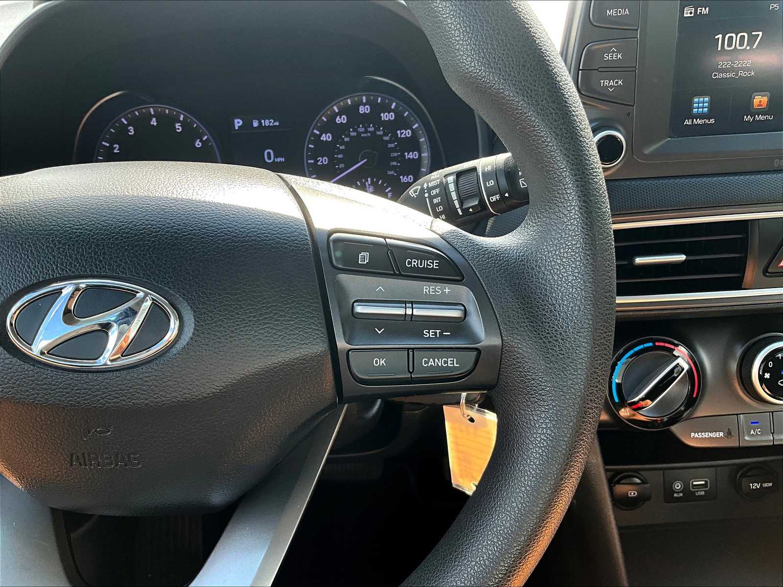 2020 Hyundai Kona SE photo 24
