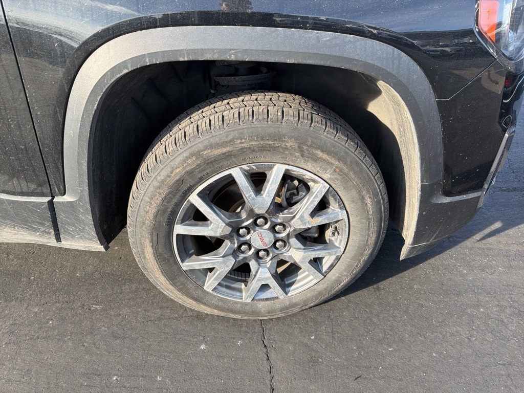 2023 GMC ACADIA - Image 2