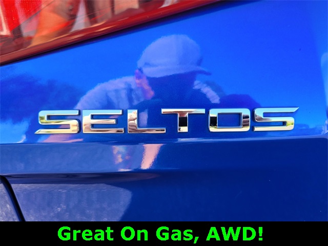 2021 Kia Seltos LX photo 12