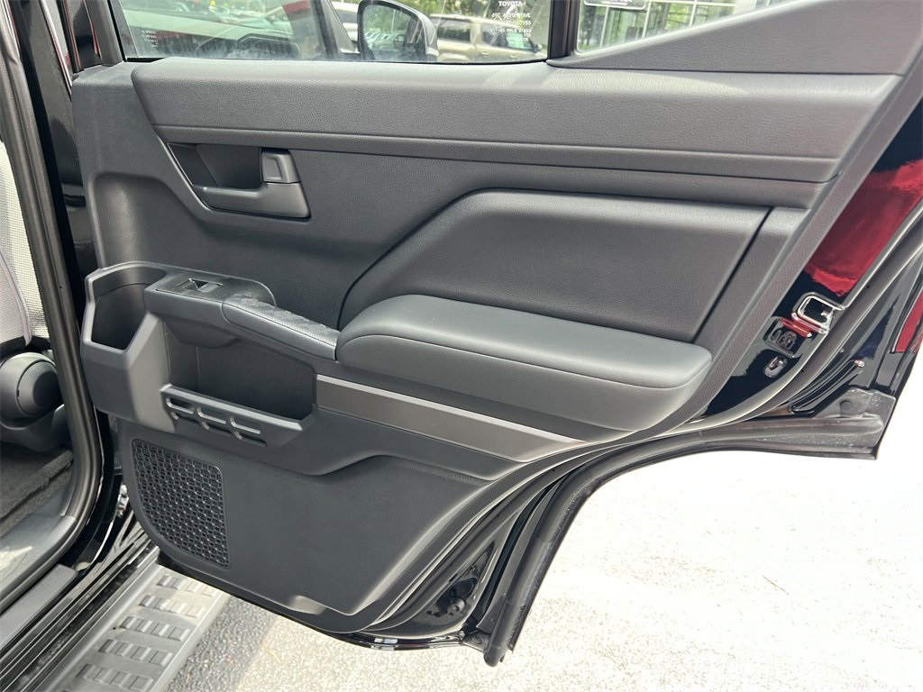 2025 Toyota 4Runner photo 16