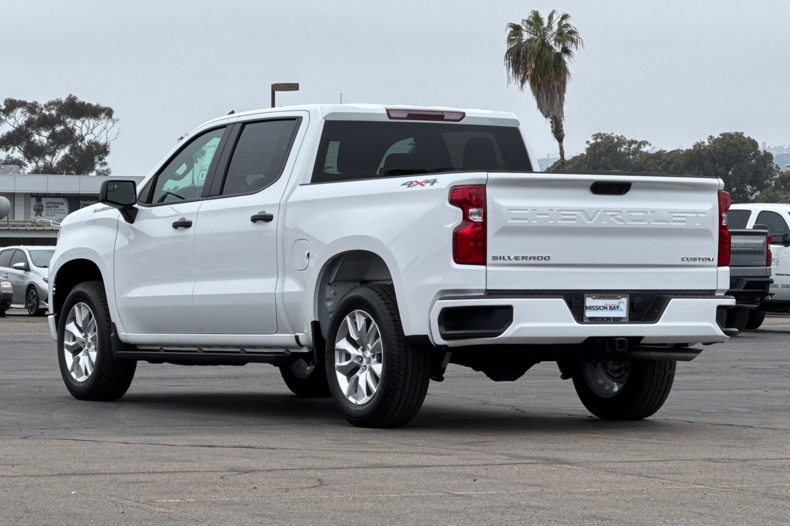 2025 Chevrolet Silverado 1500 Custom photo 6