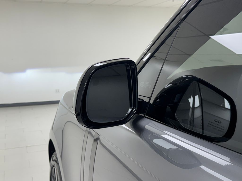 2023 Land Rover Range Rover SE photo 26