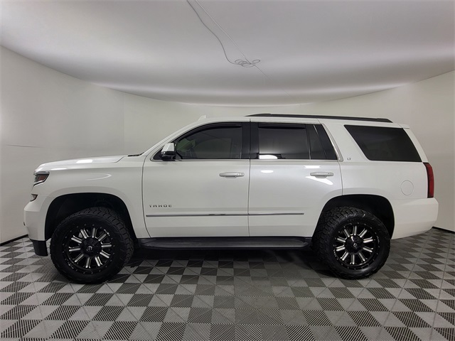2016 Chevrolet Tahoe LT photo 2