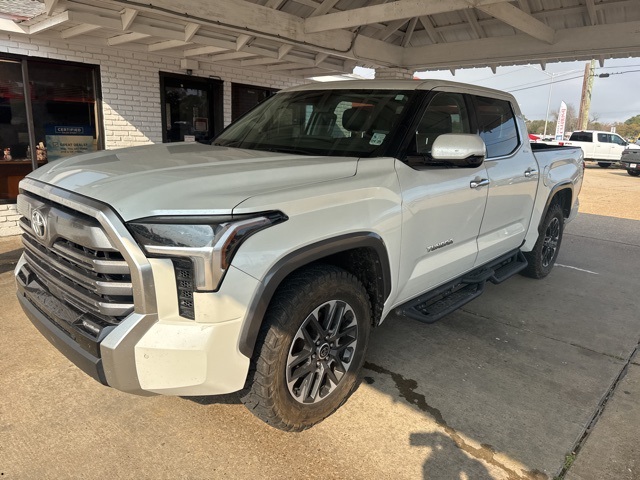 2022 Toyota Tundra Limited's photo