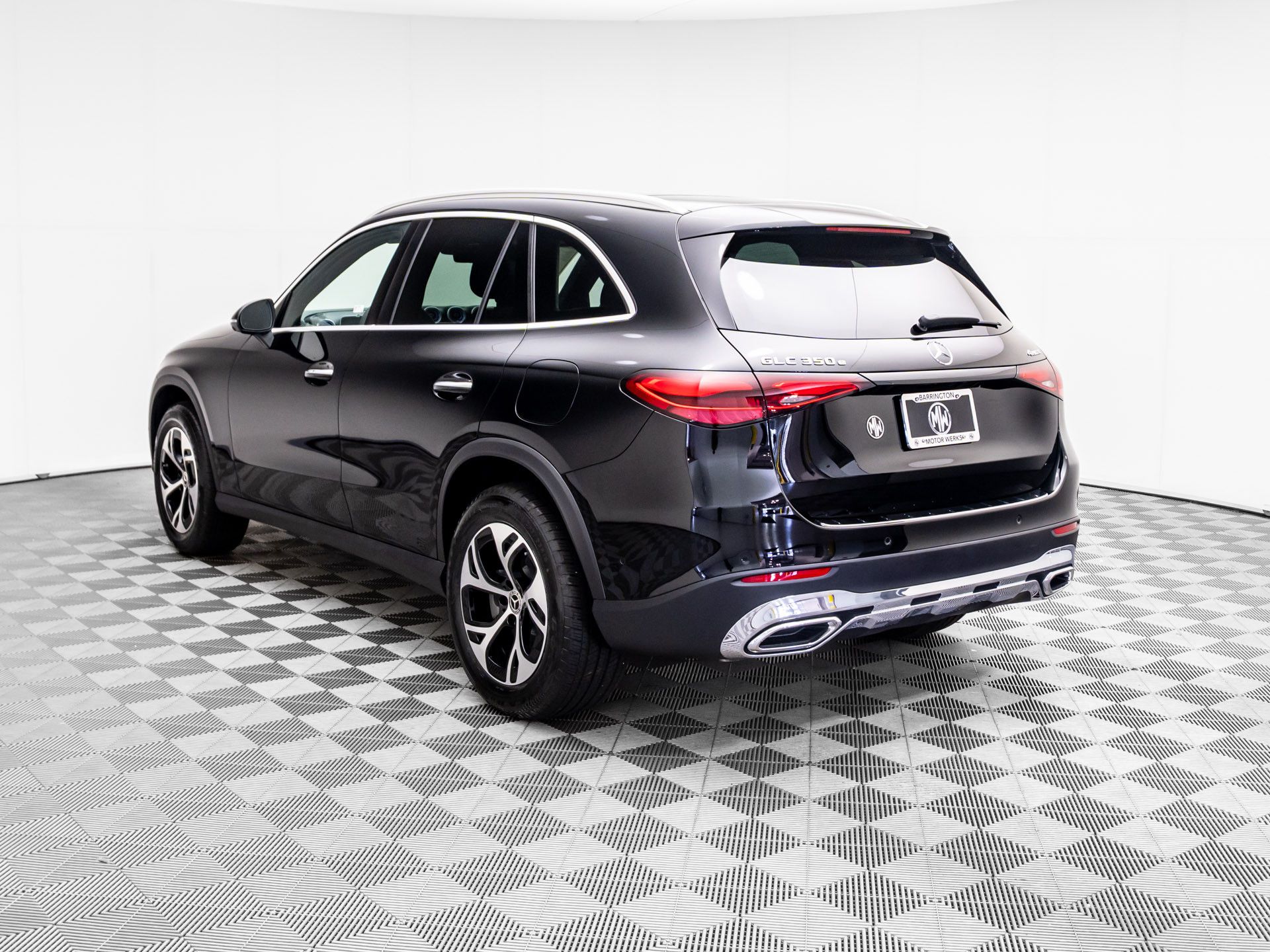 2026 Mercedes Benz GLC 350e 4MATIC photo 3