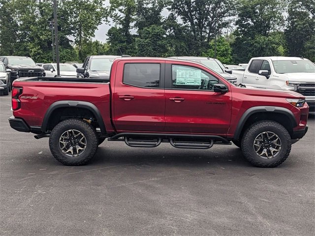 2025 Chevrolet Colorado ZR2 photo 2