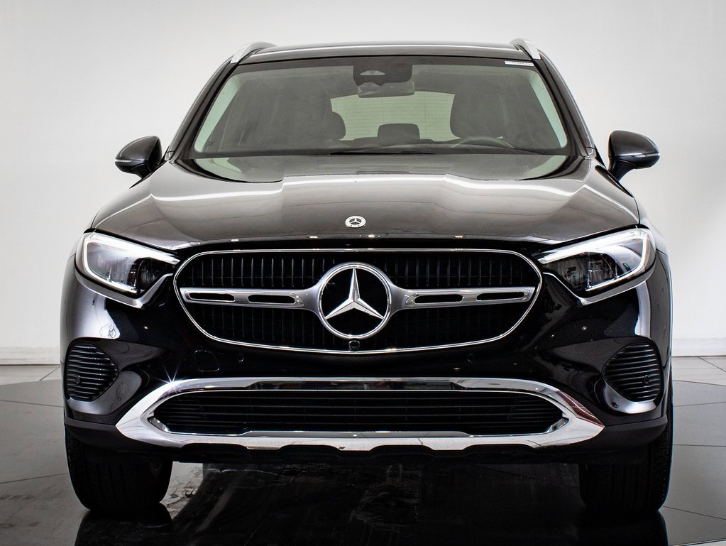 2024 Mercedes Benz GLC 300 4MATIC photo 2