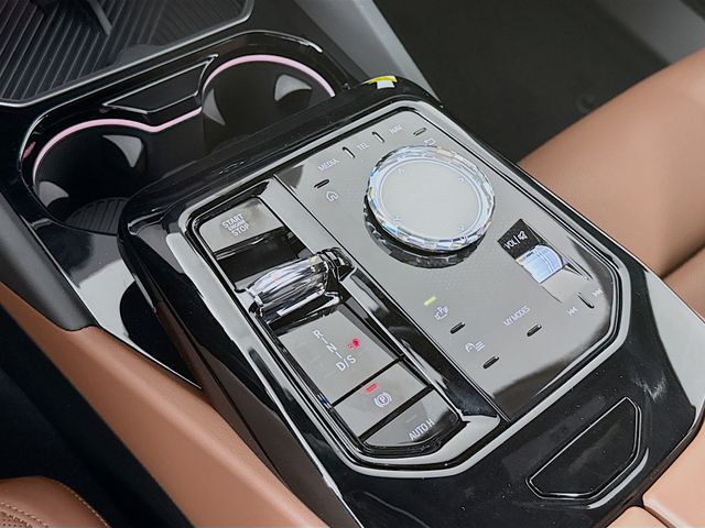 2026 Bmw 550e xDrive photo 17