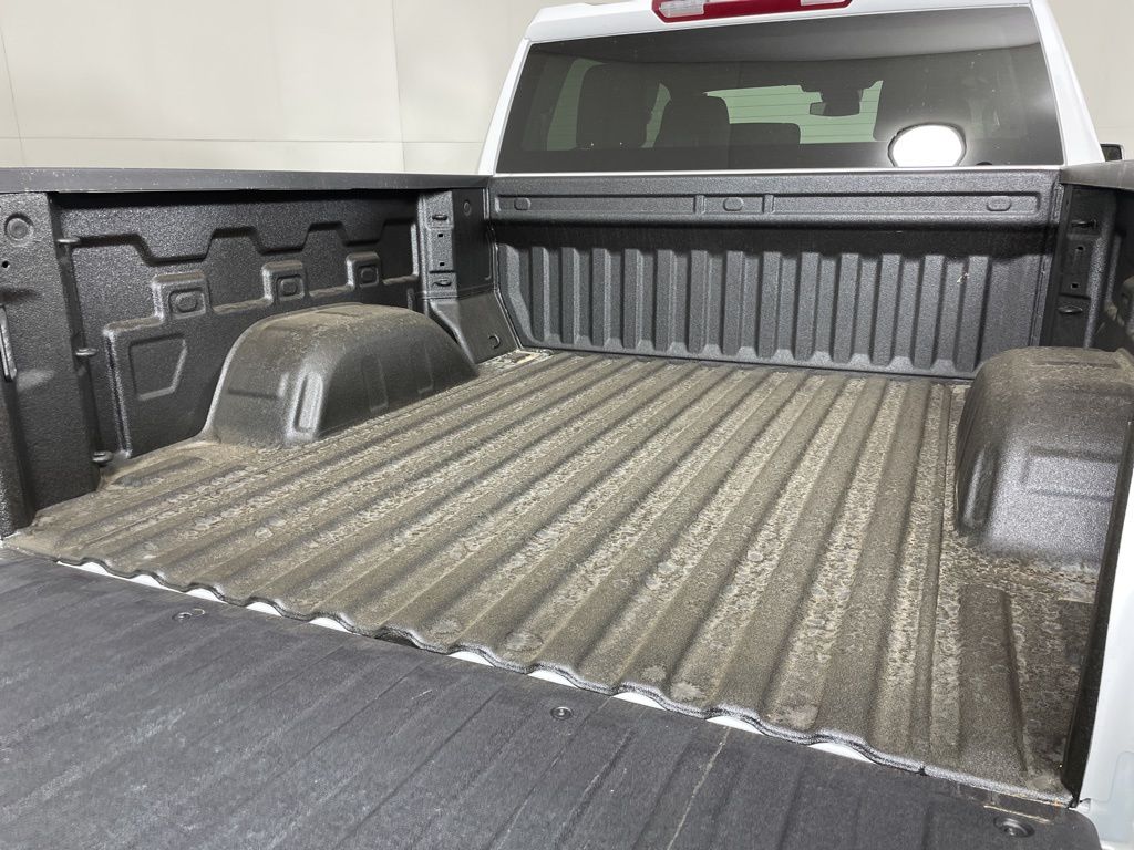 2025 Chevrolet Silverado 1500 LT photo 12