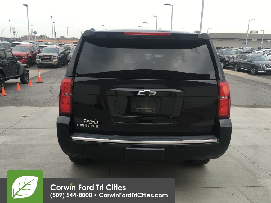 2015 Chevrolet Tahoe LTZ photo 4